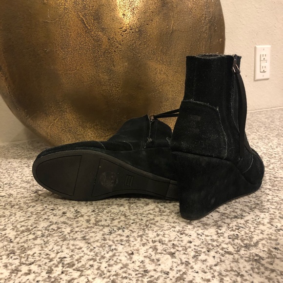 TOMS black suede wedge booties - Picture 6 of 6